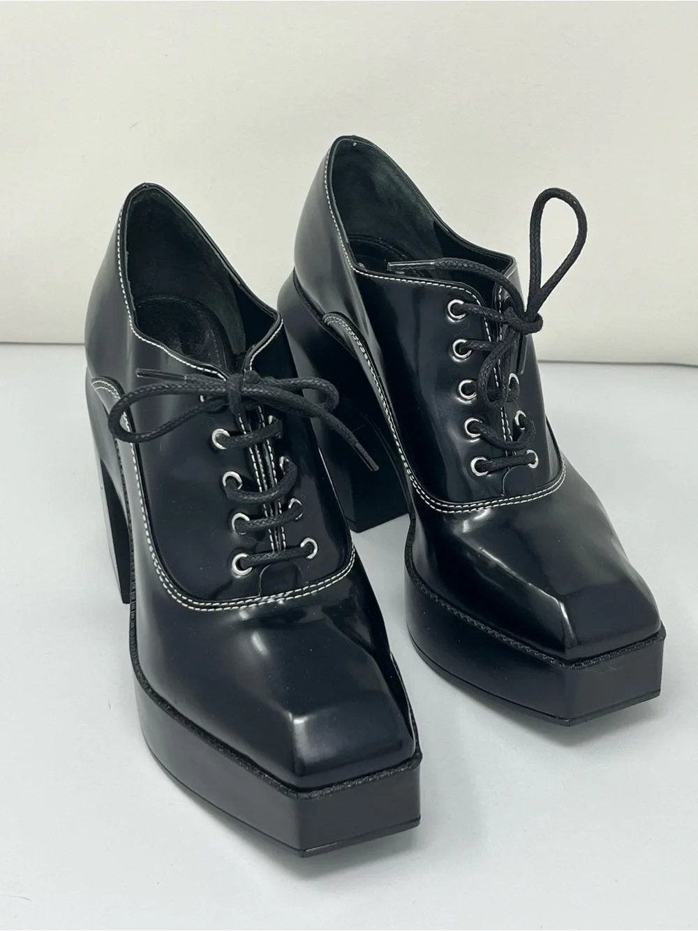 Gianni Bini GB City Girl Oxford Platform Heels Black Patent Lace Up Size 9M Y2K